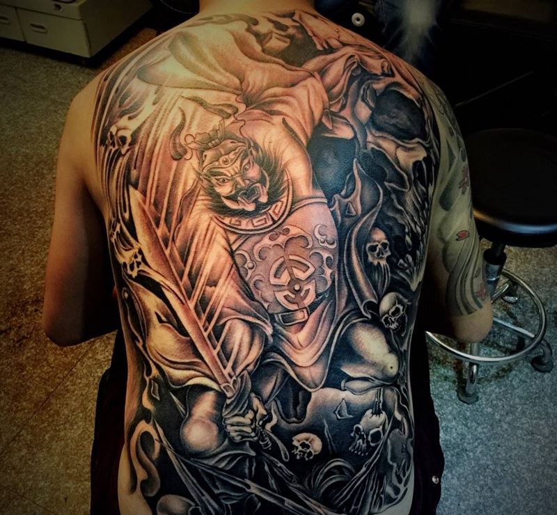 后背钟馗纹身图片