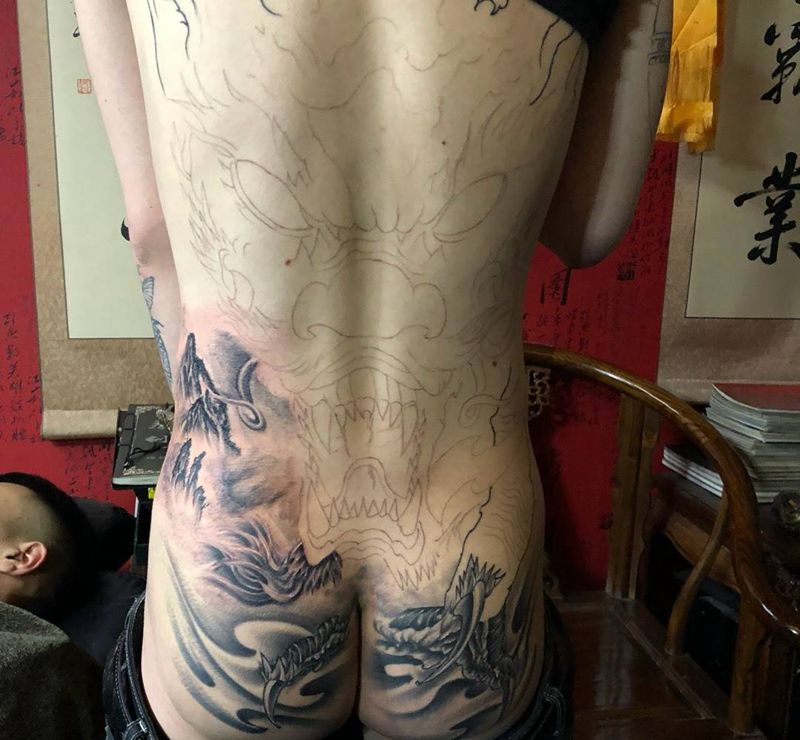 龙纹身图片_未完龙头纹身图案