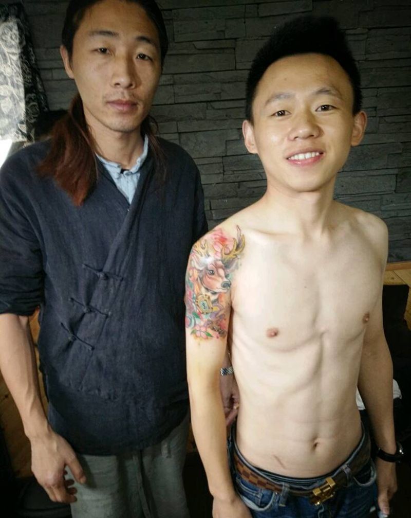 彩色小鹿，纹身图片