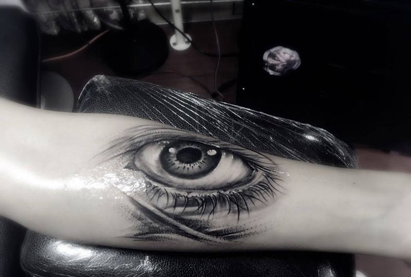 上帝之眼纹身图片_成品手臂欧美人物纹身图案