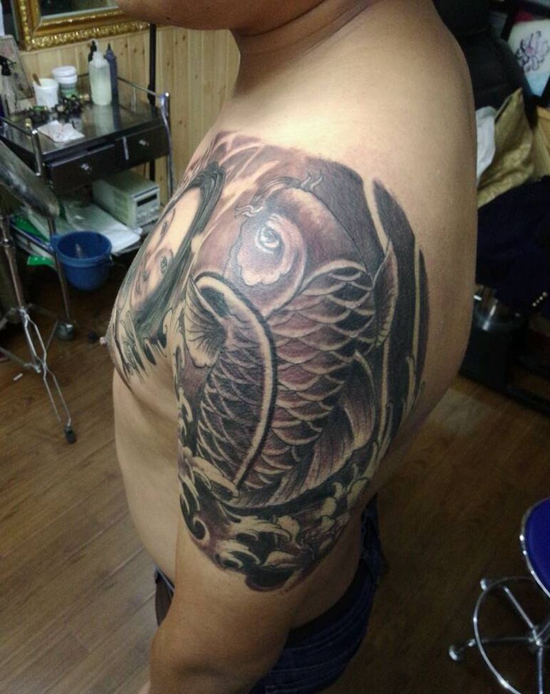 半甲。纹身图片