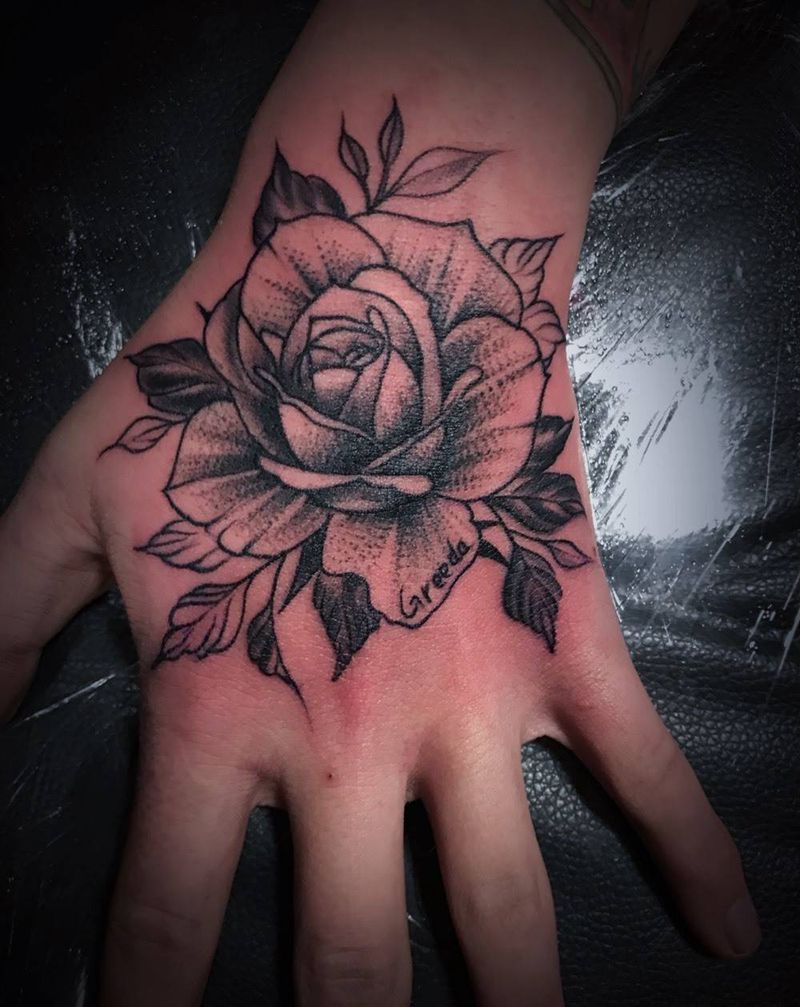 手背花纹身图片