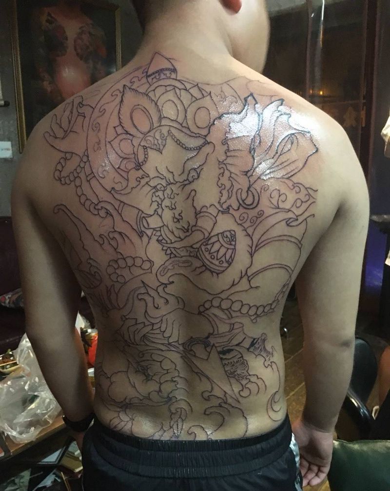 象神纹身图片_背部新传统象神纹身图案