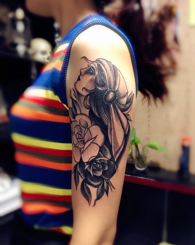 大臂school图纹身图片