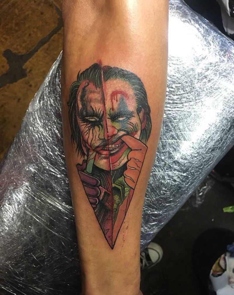 小丑纹身图片_手臂New School水彩纹身图案