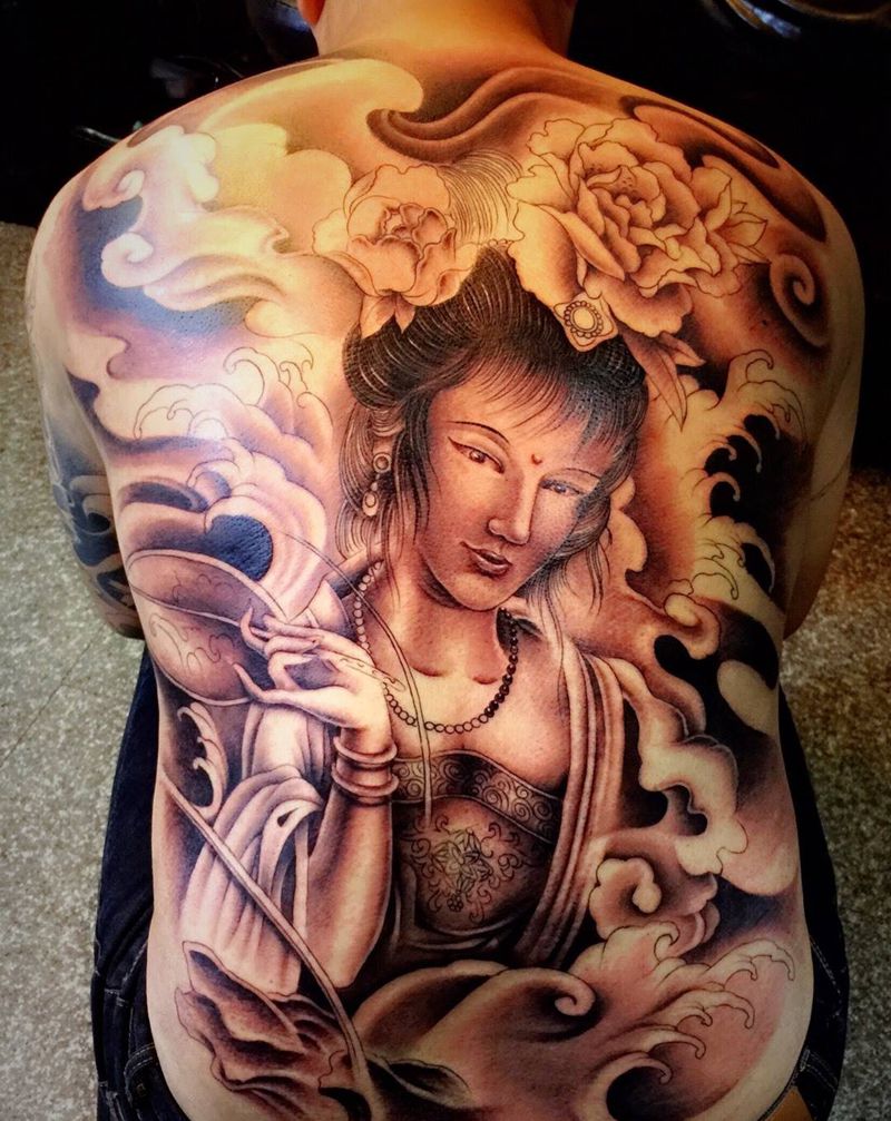 后背仙女 未完成纹身图片