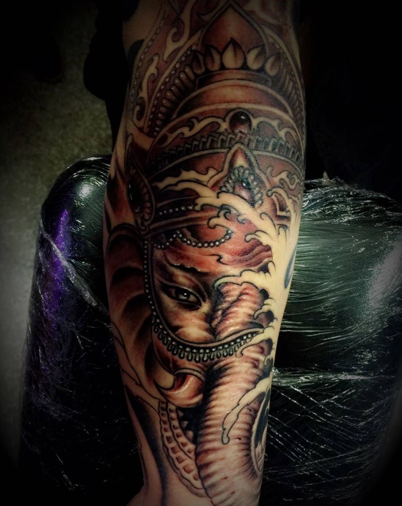 小臂象图纹身图片