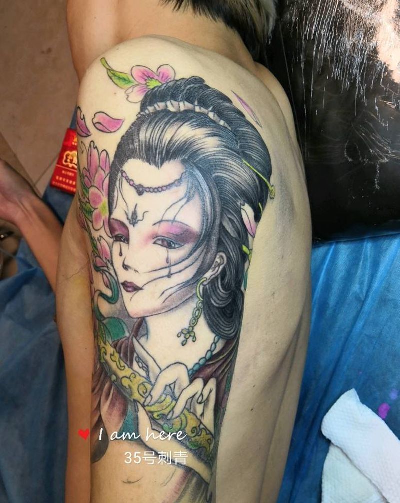 彩色艺伎纹身图片_手臂新传统纹身图案