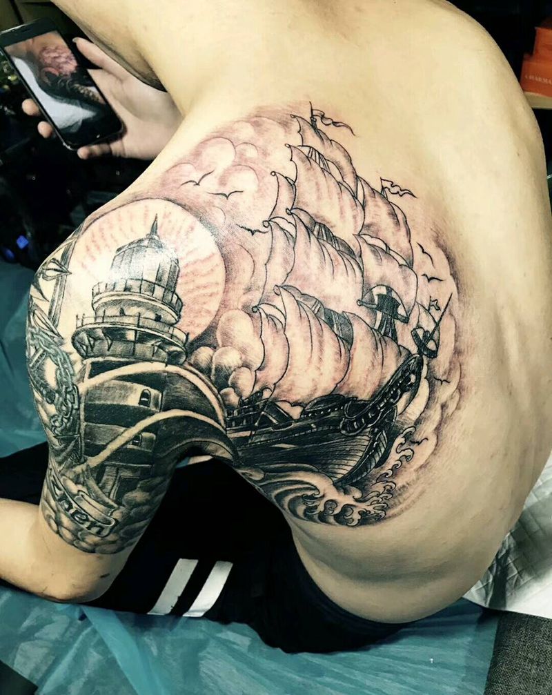 遮盖大臂完成纹身图片