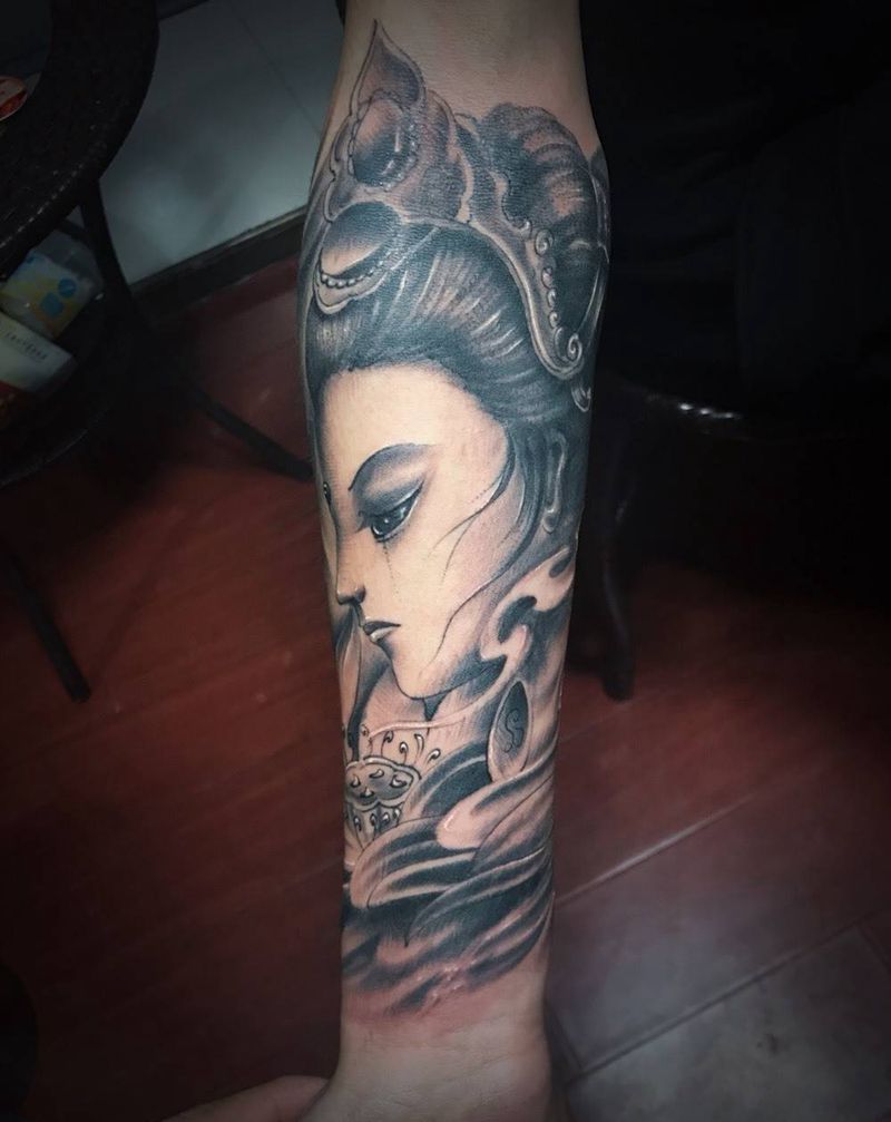 小臂艺伎纹身图片