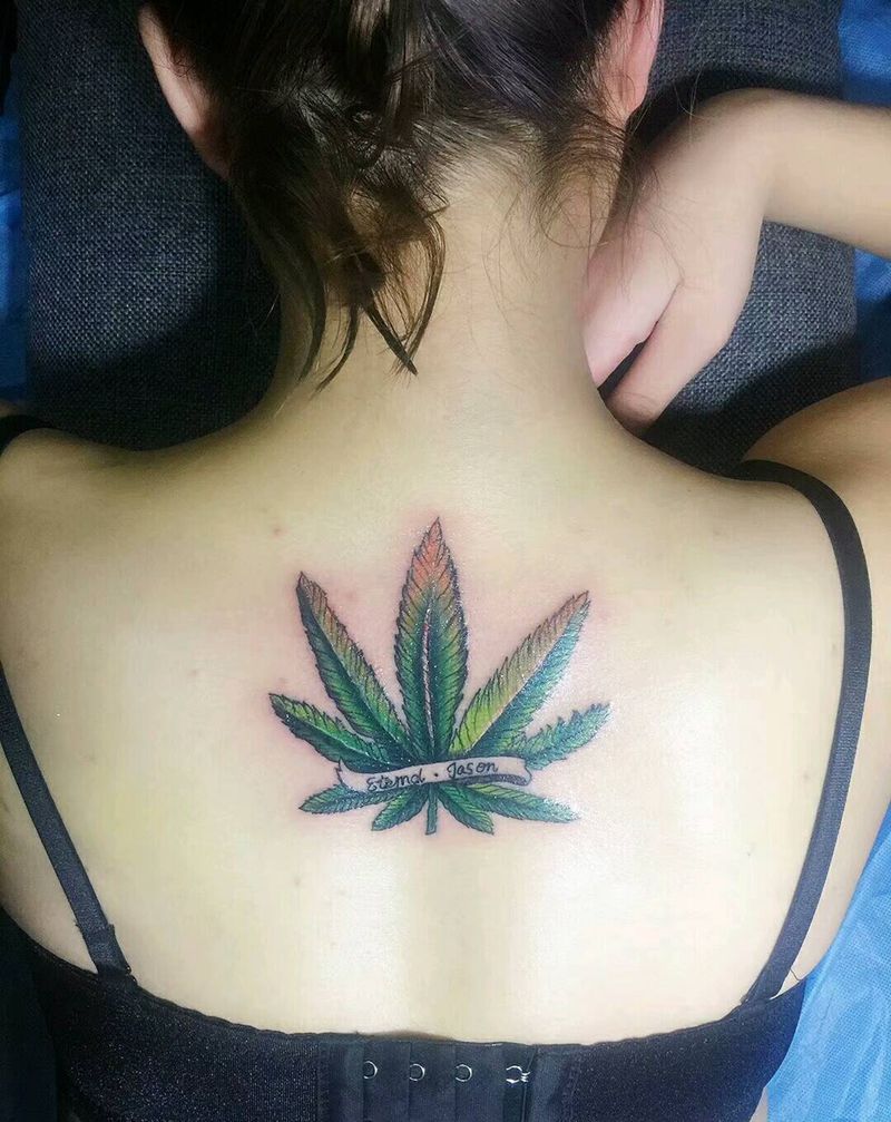 麻油叶纹身图片