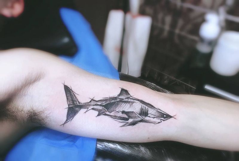 大白鲨纹身图片_成品手臂清新动物纹身图案