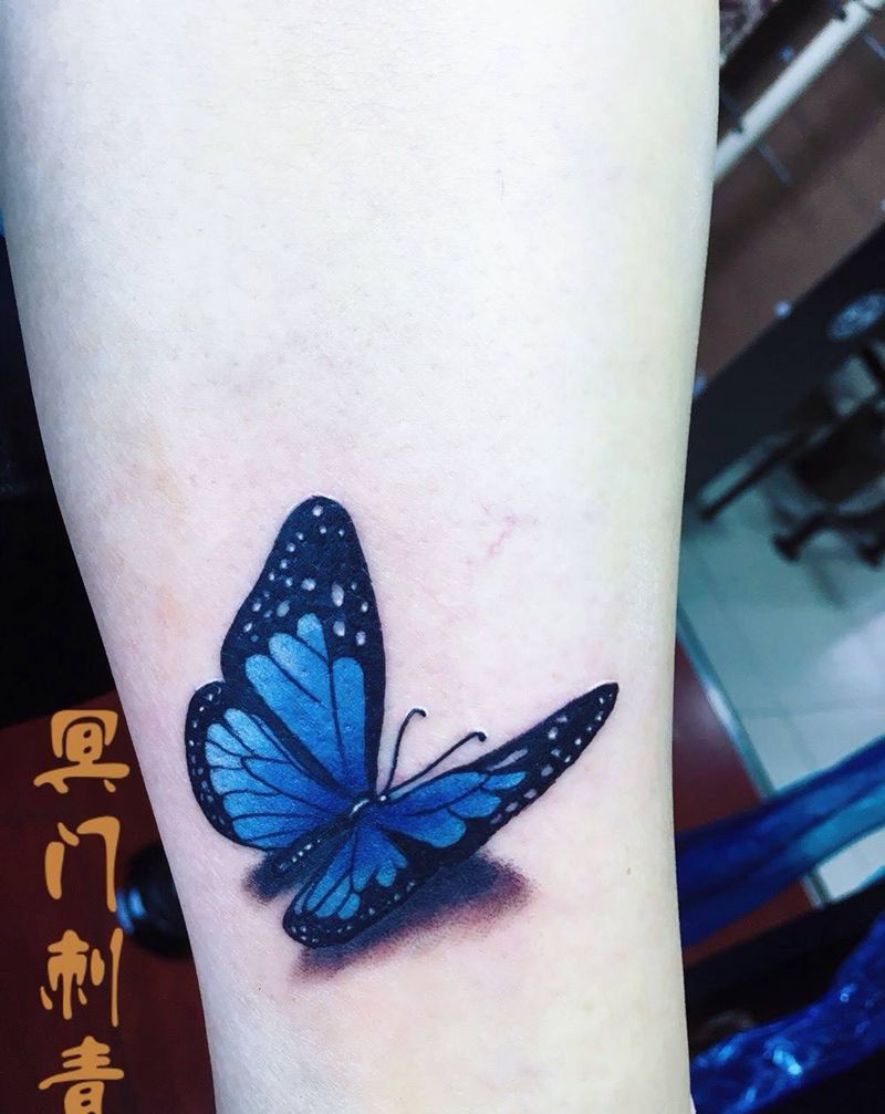 小图蝴蝶纹身图片