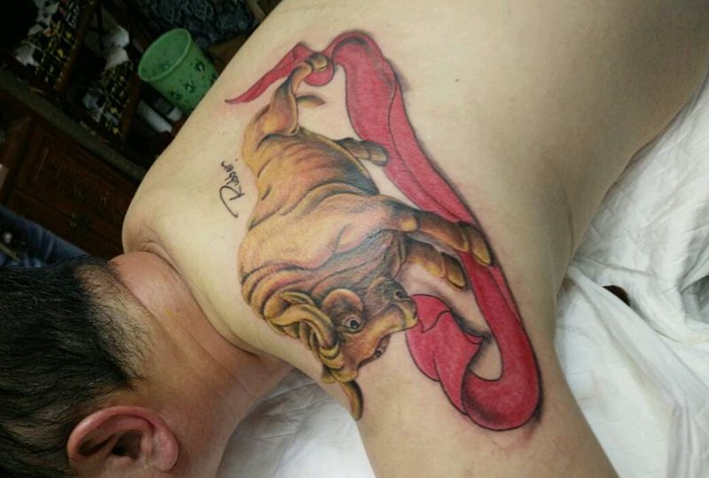 金牛纳福纹身图片