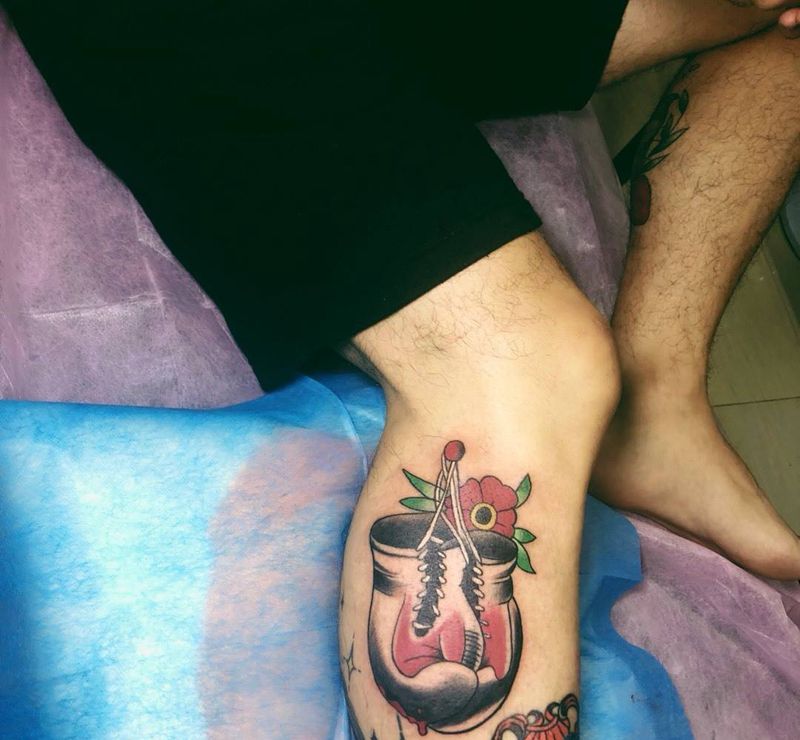 拳击纹身图片_腿部纹身图案