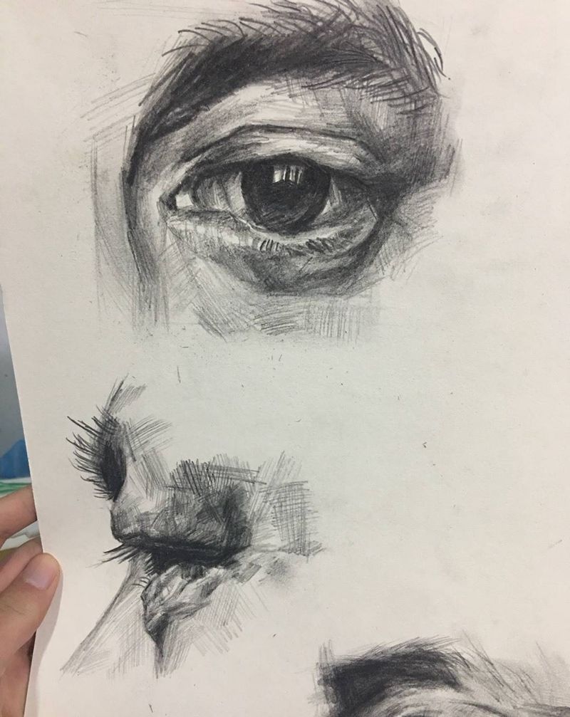 素描眼睛纹身图片_手稿颈部腰部腿部手部背部欧美写实纹身图案