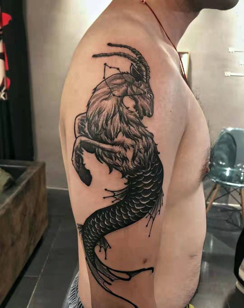 摩羯座纹身图片_手臂欧美写实几何纹身图案