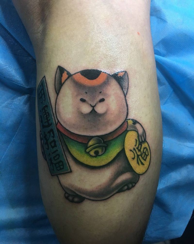 招财猫纹身图片_成品传统肖像习俗国画动物宗教腰部臀部手臂纹身图案