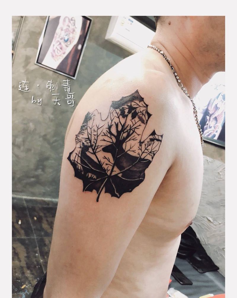 麋鹿枫叶纹身图片_手臂植物清新纹身图案