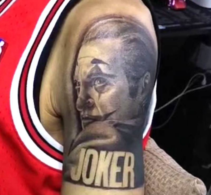 小丑纹身图片_欧美写实纹身图案