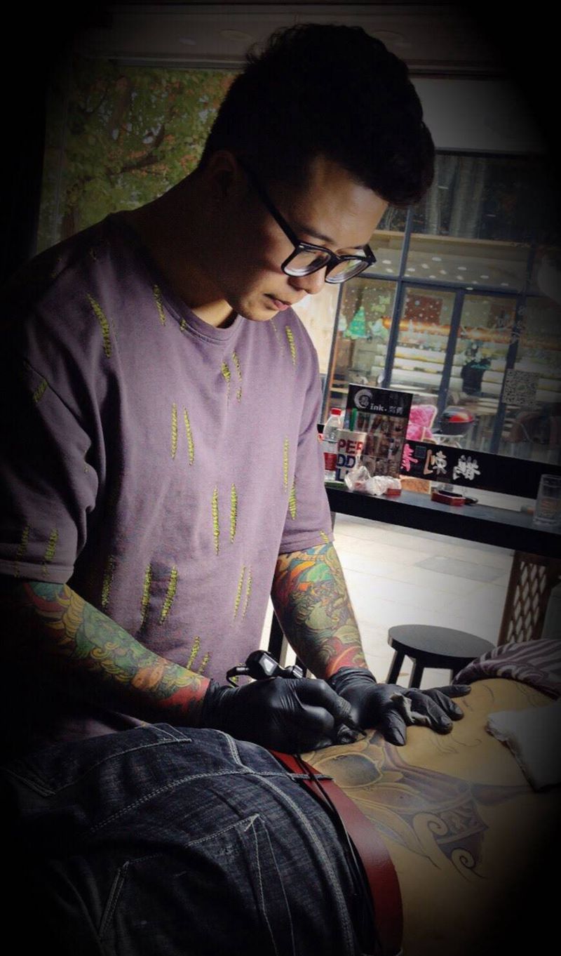 工作照纹身图片