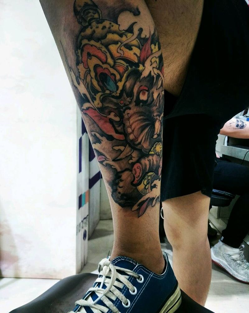 小腿象神纹身图片_腿部传统动物纹身图案