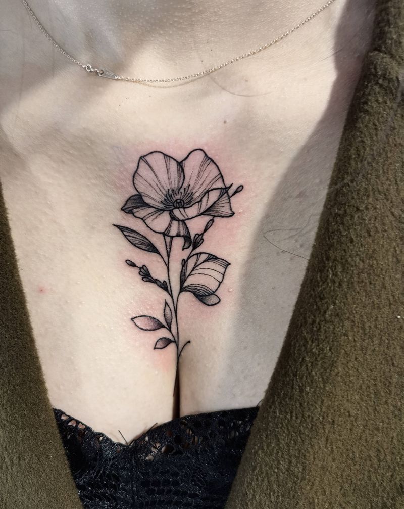 小花纹身图片_胸部手部点刺水墨纹身图案