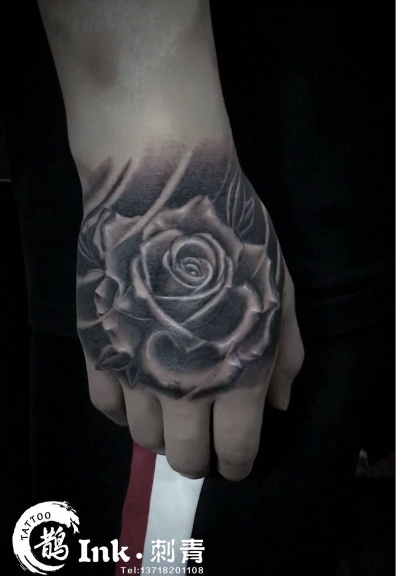 玫瑰纹身图片