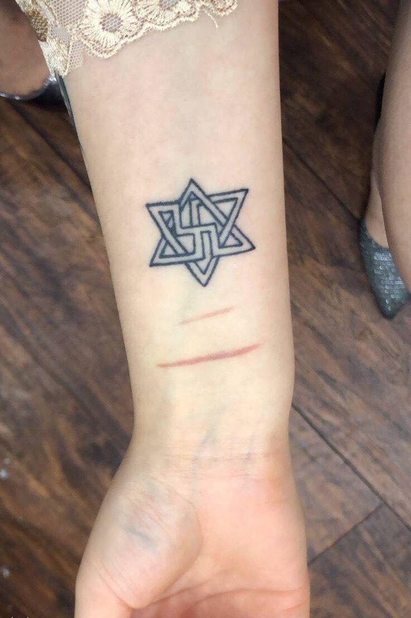 遮盖纹身图片_手部腿部New School欧美写实纹身图案