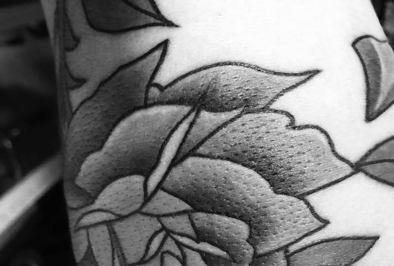 玫瑰纹身图片_贴纸字符欧美腿部腰部成品背部手部胸部臀部纹身图案