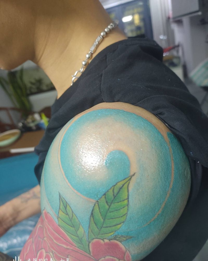 给朋友包的，蓝色部分纹身图片_手臂新传统老传统花臂纹身图案