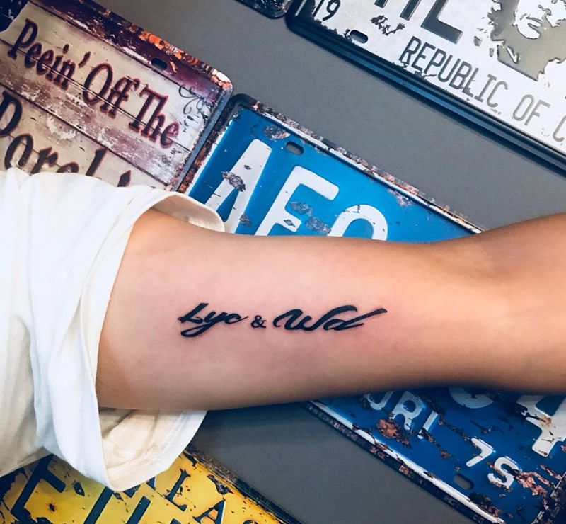 情侣小字纹身图片