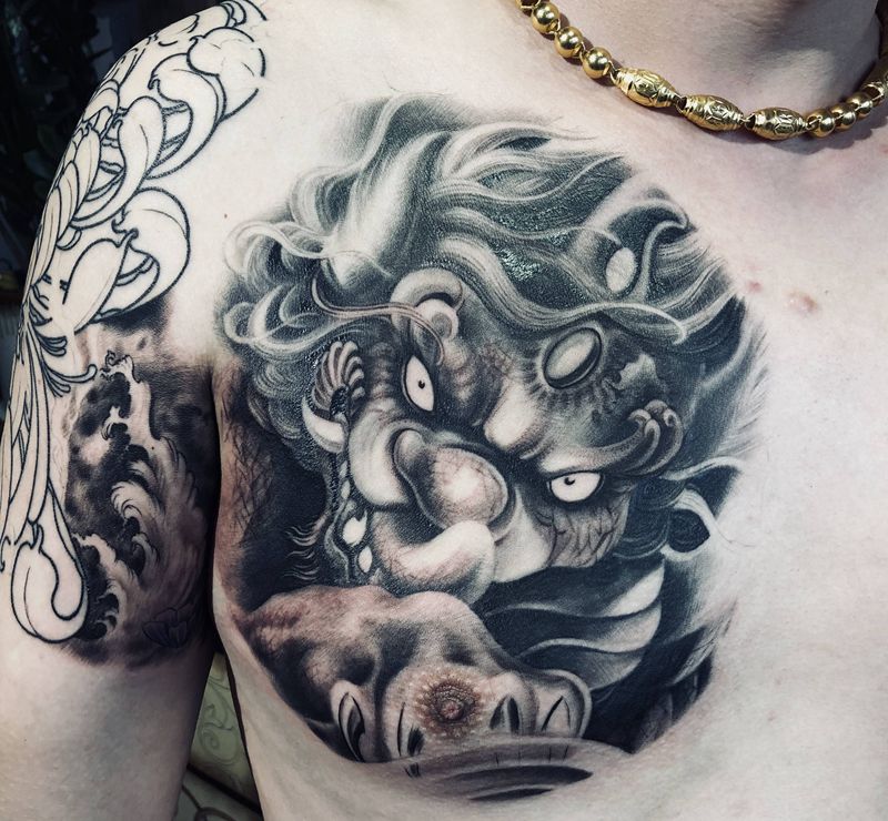 半甲 唐狮菊花原创小浪浪纹身图片_胸部肩部新传统纹身图案