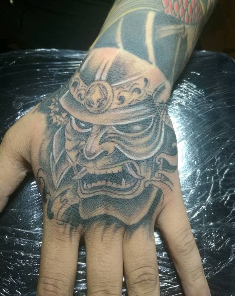 手背武士纹身图片