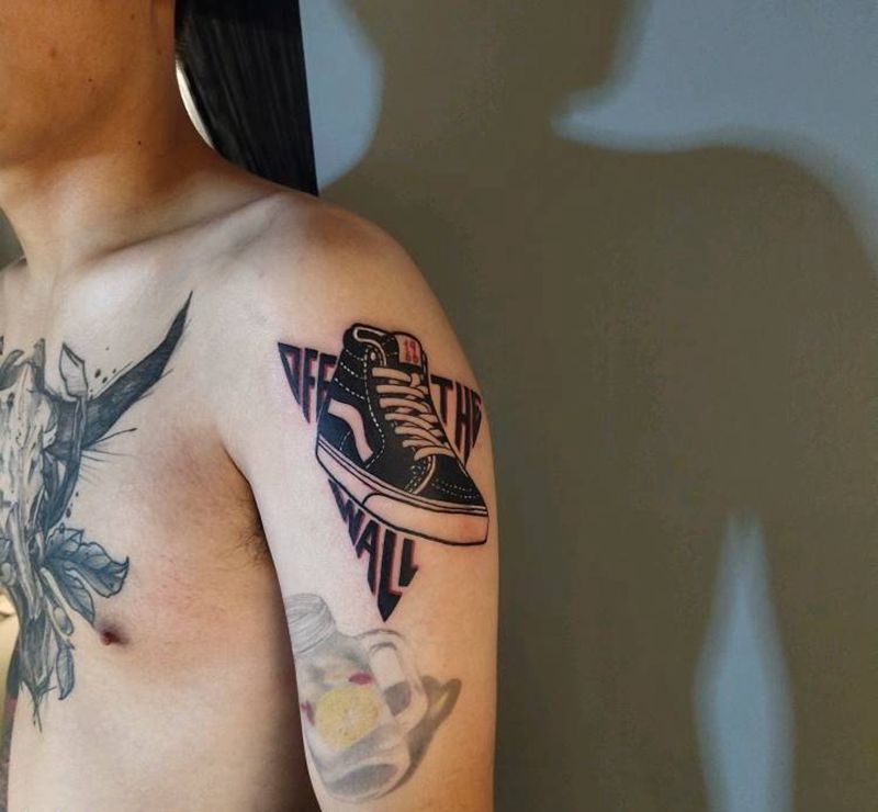 vans迷纹身图片_手臂纹身图案