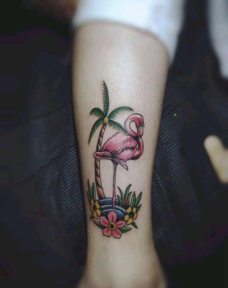 自由的爱情“火烈鸟纹身图片_腿部Old School纹身图案