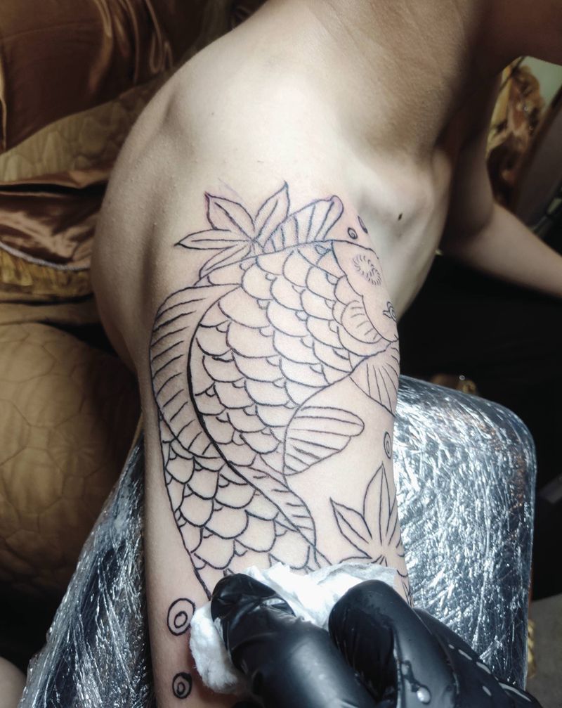 线条鱼纹身图片_手臂纹身图案