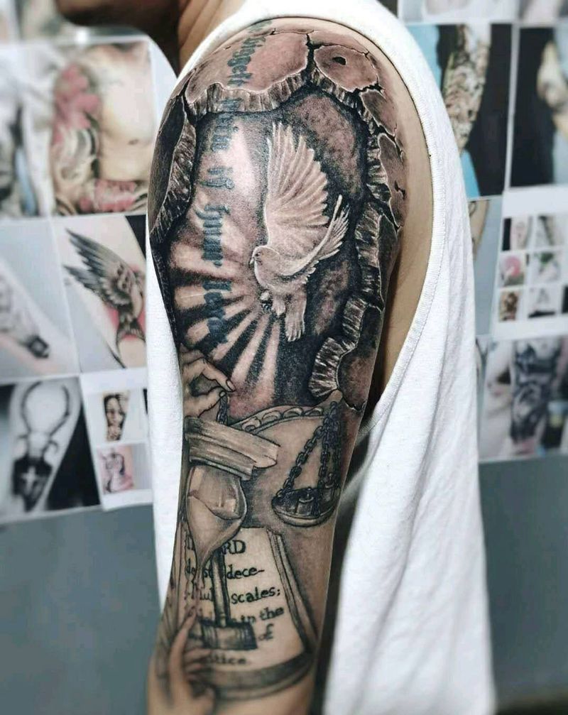 石裂纹身图片_手臂欧美写实石裂纹身图案