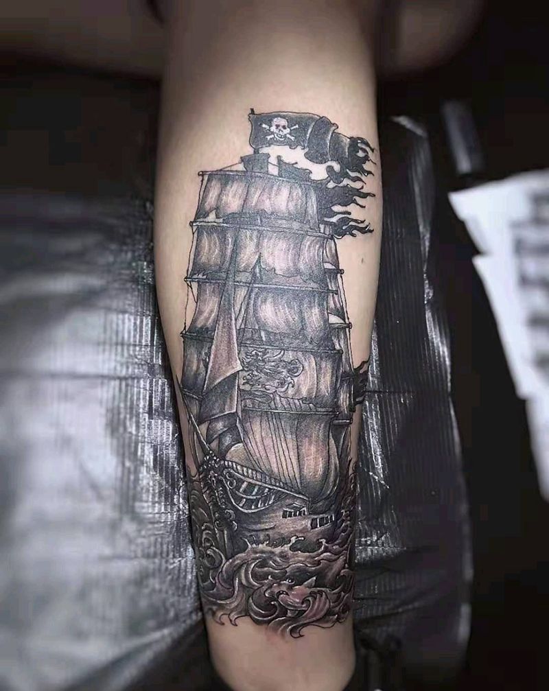 一帆风顺纹身图片_腿部纹身图案