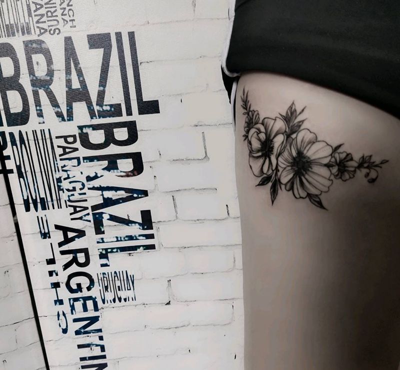 素花纹身图片_腿部纹身图案