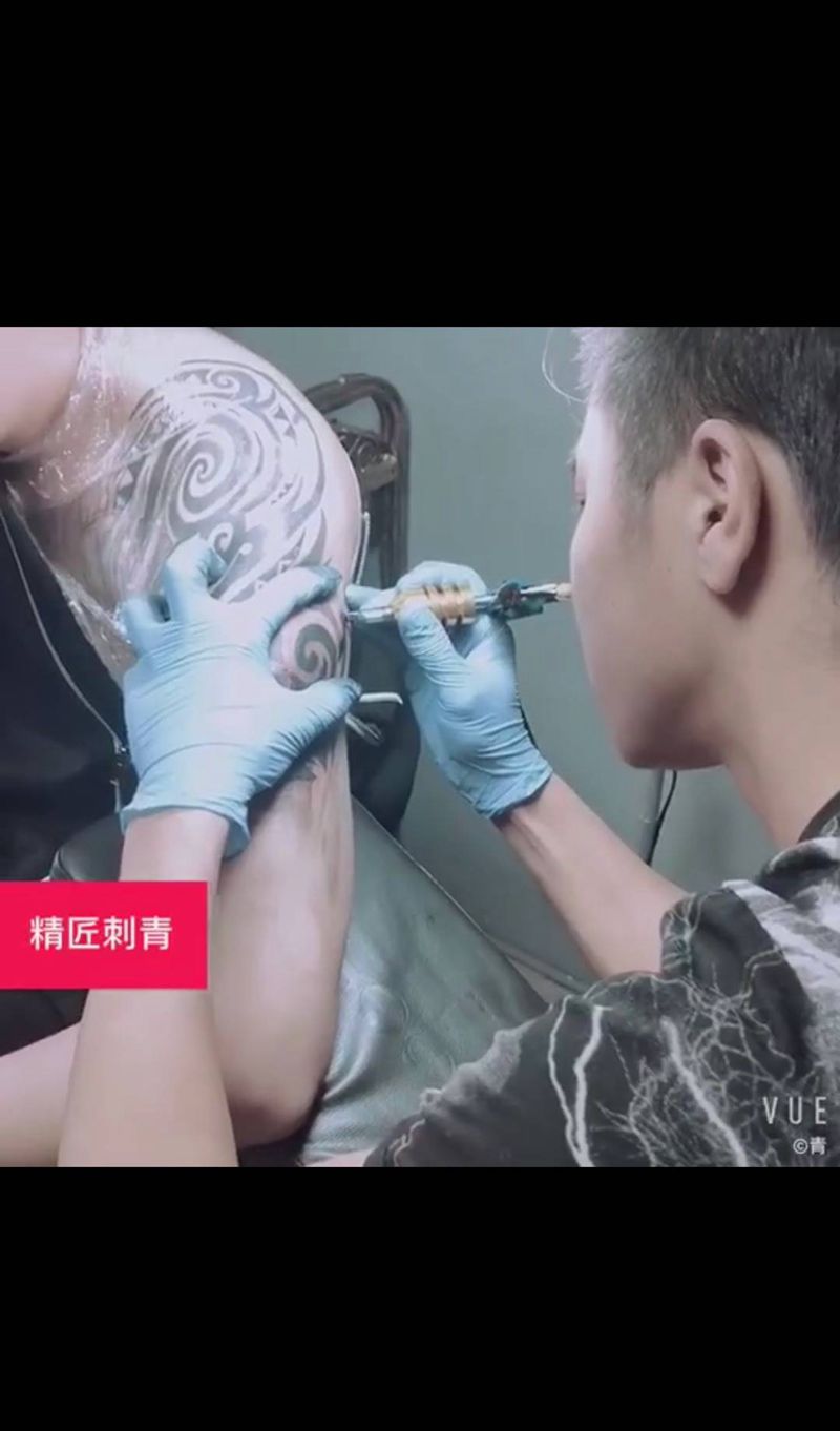 半甲图腾纹身图片