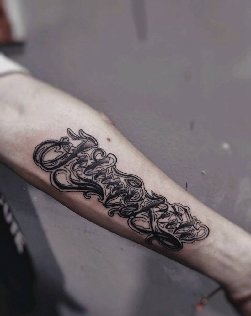 小花体纹身图片