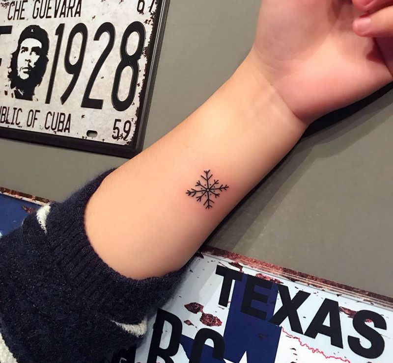 雪花纹身图片