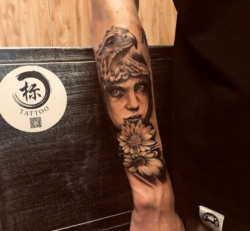 小臂欧美写实纹身图片_手臂欧美写实纹身图案