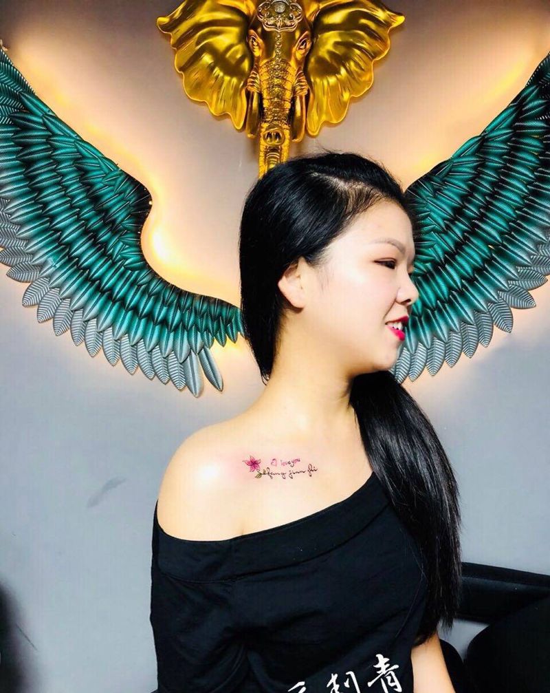 锁骨小清新纹身图片