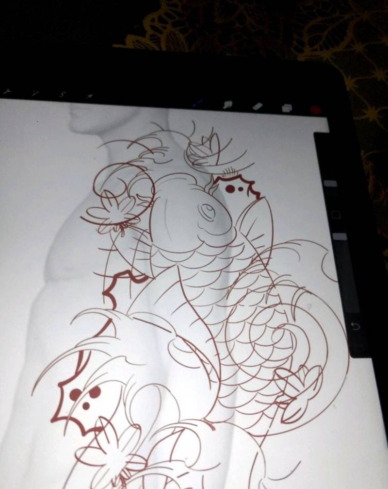 鲤鱼水浪纹身图片_手臂老传统鲤鱼浪枫叶纹身图案