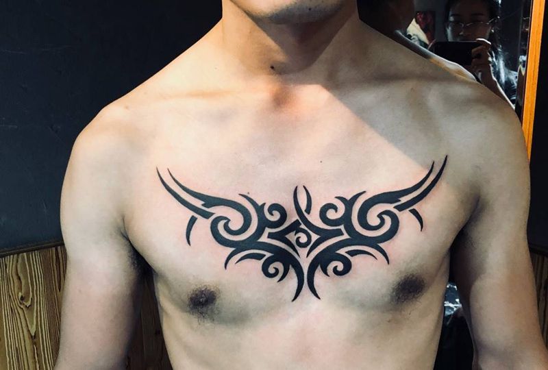 胸口纹身、图腾纹身纹身图片