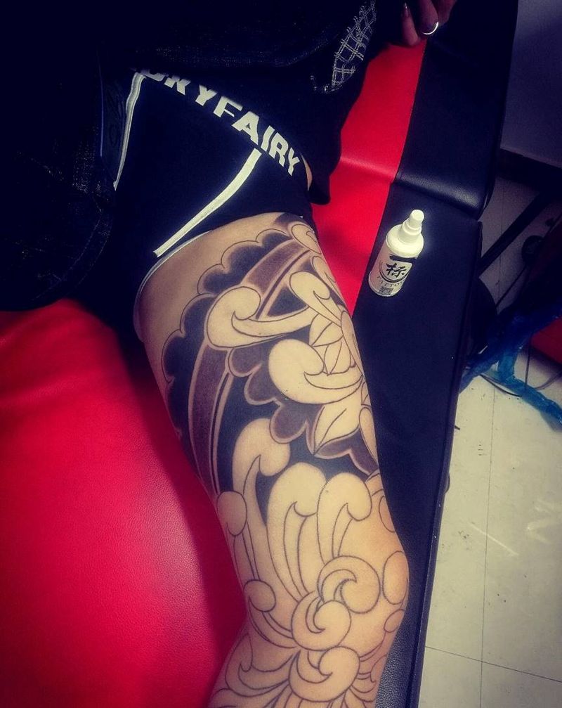 花腿局部纹身图片_腿部老传统纹身图案