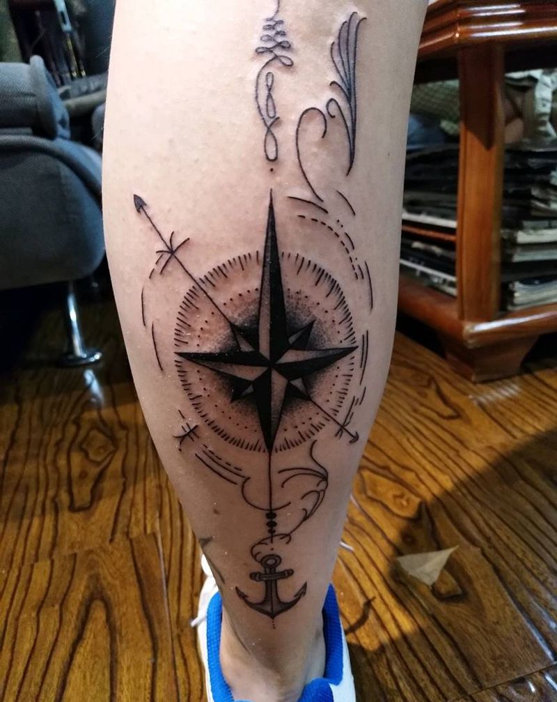 指南针纹身图片_脚部几何纹身图案