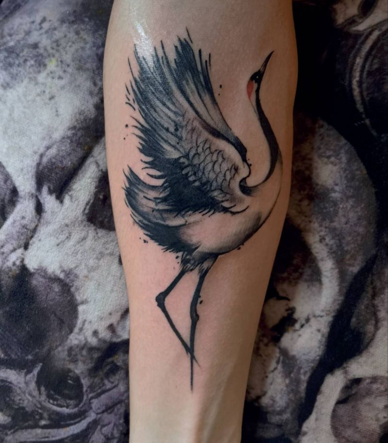 鹤遮盖纹身图片_手臂水墨纹身图案